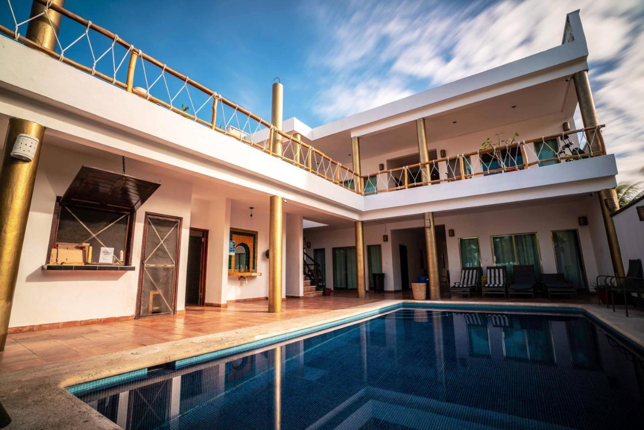 Hotel Boutique Skulls Landing Исла-Мухерес Экстерьер фото